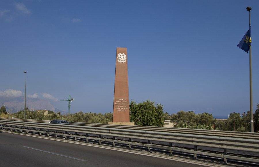 File:Giovanni Falcone Memorial, Isola delle Femmine PA, Sicily, Italy - panoramio.jpg