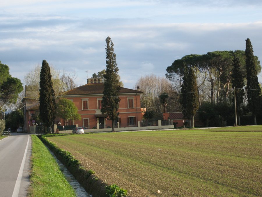 File:Villa Maya, Latignano, Pisa, Tuscany, Italy - panoramio.jpg