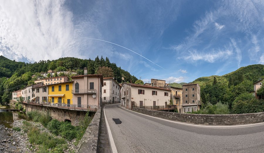 File:Via Nazionale - Pracchia, Pistoia, Italy - August 17, 2019.jpg