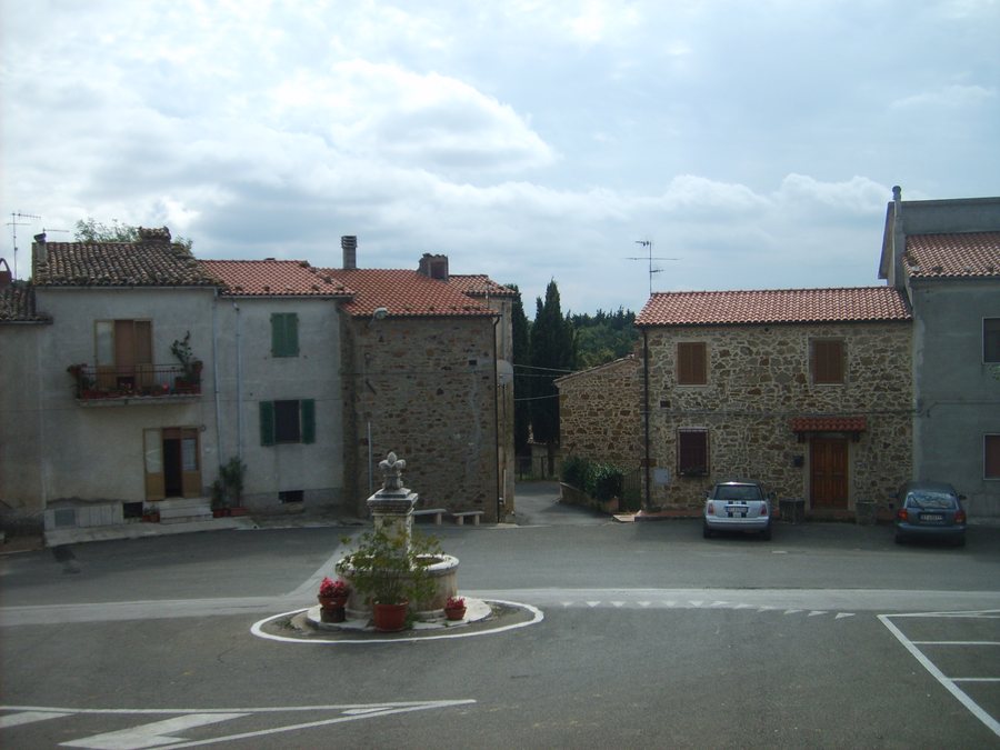 File:Poggio Murella Manciano.JPG