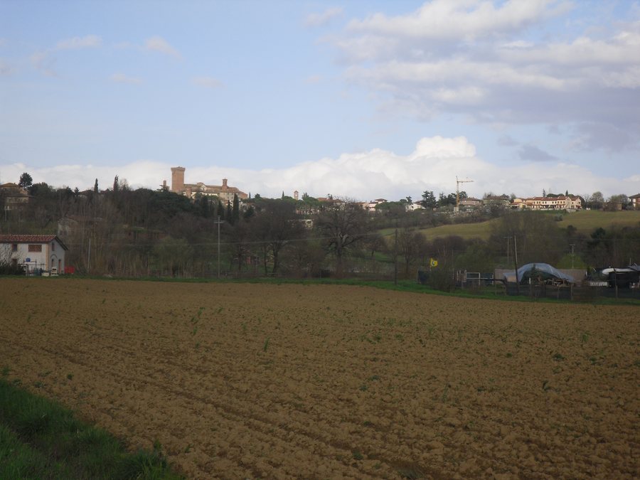 File:Marciano della Chiana panorama est.JPG