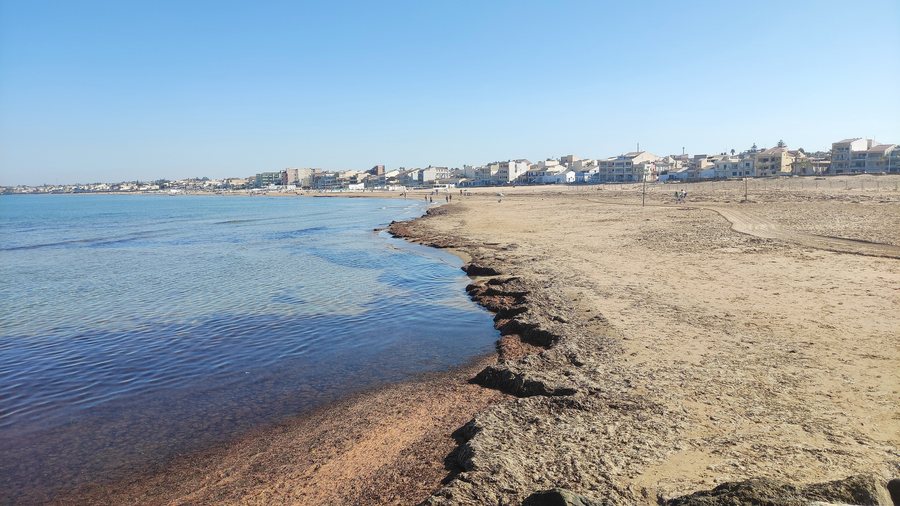 File:Playa scoglitti.jpg