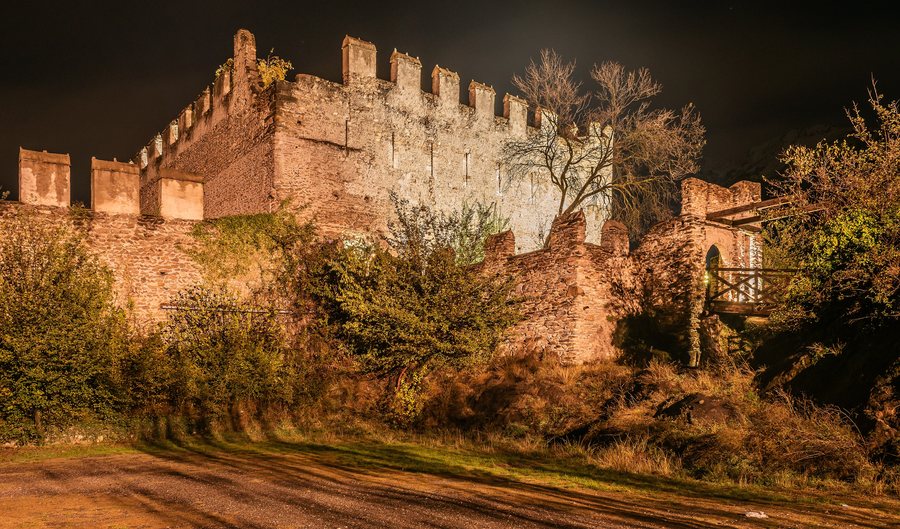 File:Castle of San Giorio di Susa (2).jpg