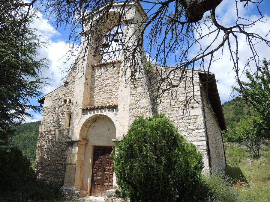 File:Castelvecchio Calvisio - Chiesa di San Cipriano 01.jpg