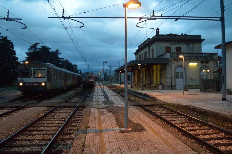 File:Sansepolcro - stazione ferroviaria - ALn 776.jpg