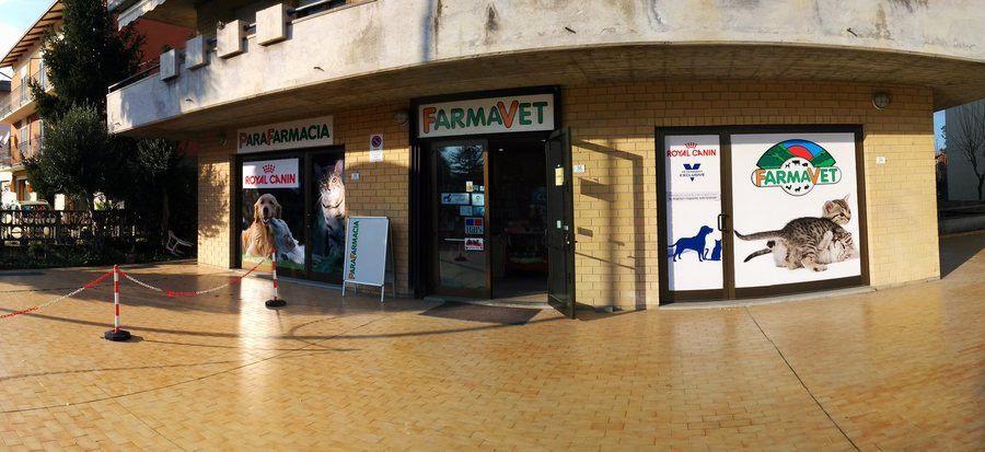 File:Farmavet srl Passo del Bidollo Colbuccaro,34-38 di Corridonia MC, Italia (sede) - panoramio.jpg