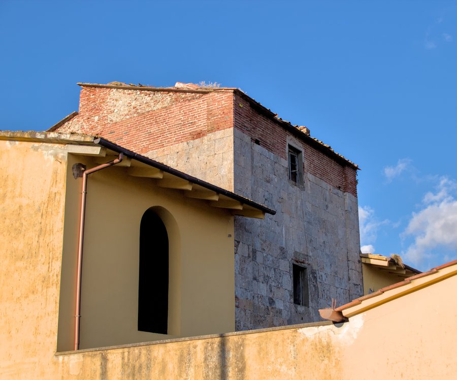 File:San Giuliano Terme - Torre di Tabbiano.jpg