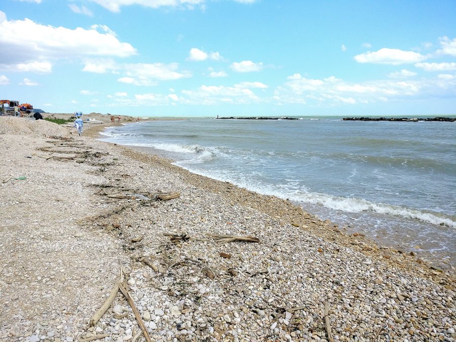 File:Spiaggia Pedaso.jpg