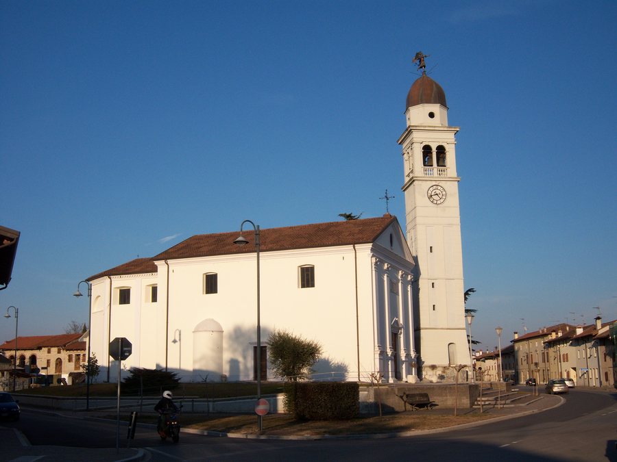 File:Chiesa di San Martino Vescovo (Galleriano, Lestizza) 08.jpg