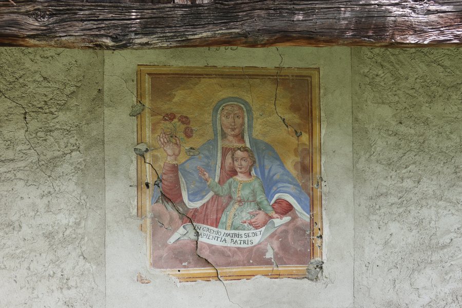 File:Piedilago Affresco Madonna del sangue di Re.jpg