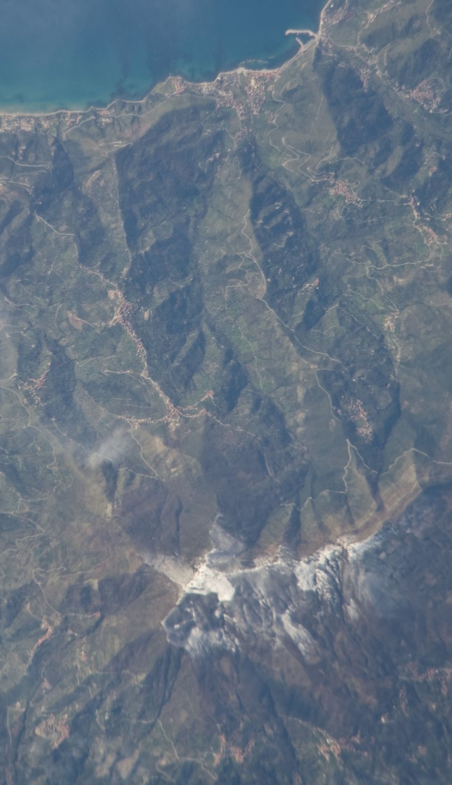 File:ISS026-E-29576 - View of Italy - Monte Stella (Cilento) - San Mauro Cilento - village Casal Sottano - Serramezzana - Ortodonico - Montecorice - Agnone Cilento - Tyrrhenian Sea (cropped).jpg