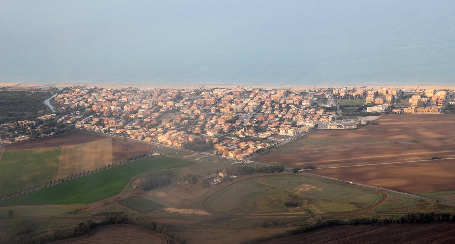 File:Passo Oscuro.jpg