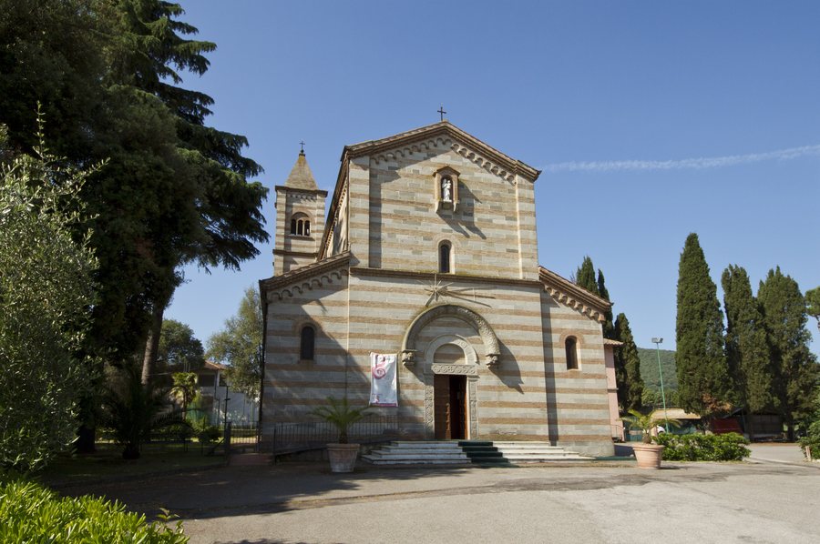 File:Chiesa di S. Maria, Alberese, Grosseto, Italy - panoramio.jpg