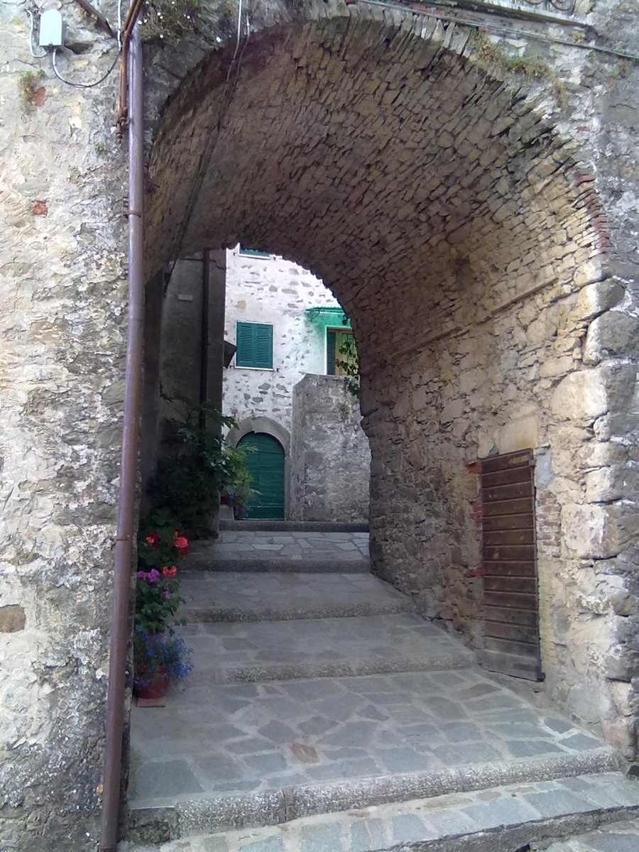 File:55022 Longoio-mobbiano LU, Italy - panoramio.jpg