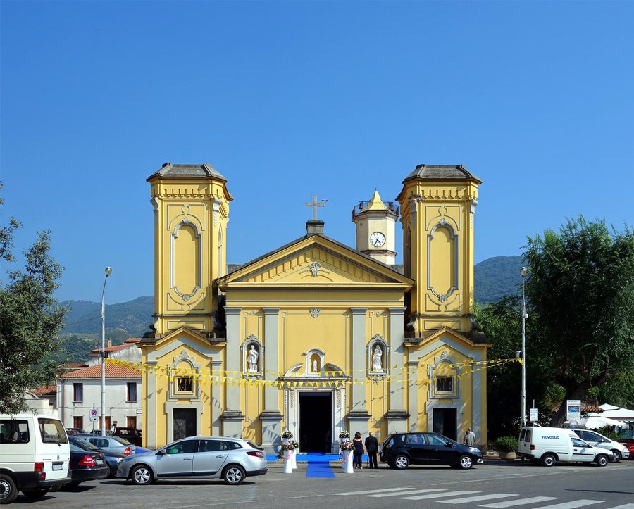 File:Sapri eglise.JPG