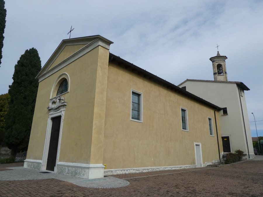 File:Castel Venzago, chiesa di San Giovanni Decollato 01.jpg