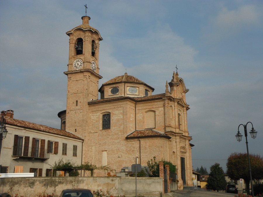 File:Chiesa di San Grato a Penango.JPG