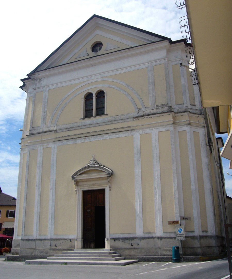 File:Chiesa di Santa Maria del Rosario (Pieve d'Alpago, Alpago).jpg