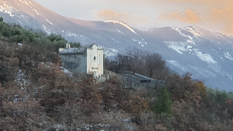 File:Ofena (AQ) - Cappella di San Nicola.jpg