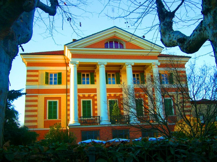 File:Villa Schiari Druento 2012.JPG