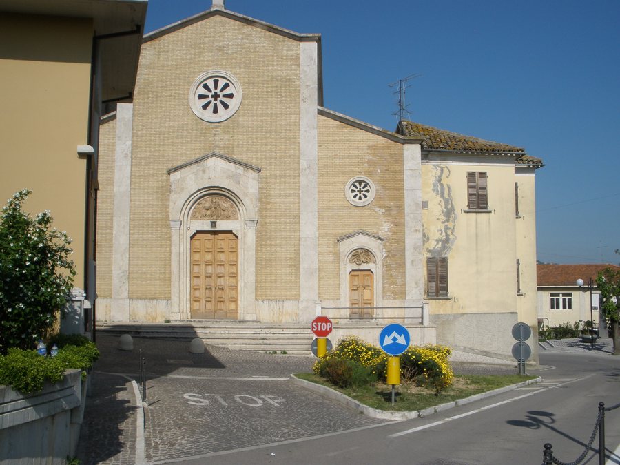 File:Chiesa di San Michele - Appignano del Tronto - panoramio.jpg