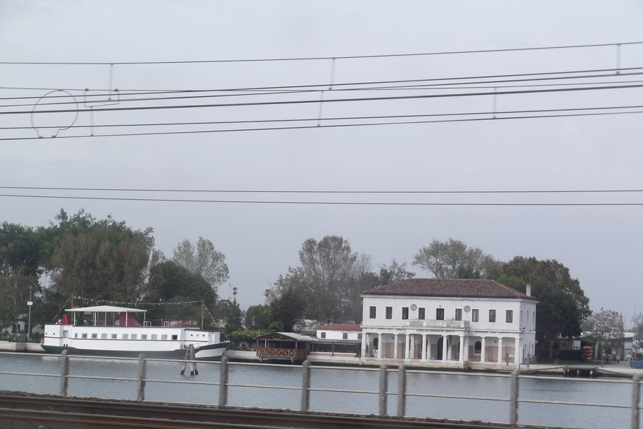 File:Porto Marghera, 30175 Venezia, Italy - panoramio.jpg