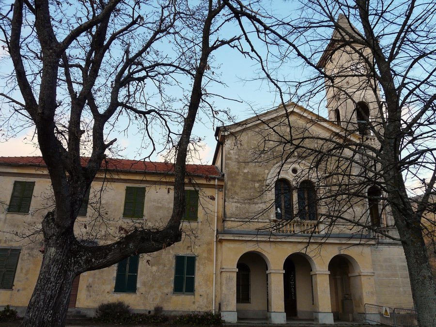 File:San Romolo (Sanremo)-chiesa san romolo1.jpg