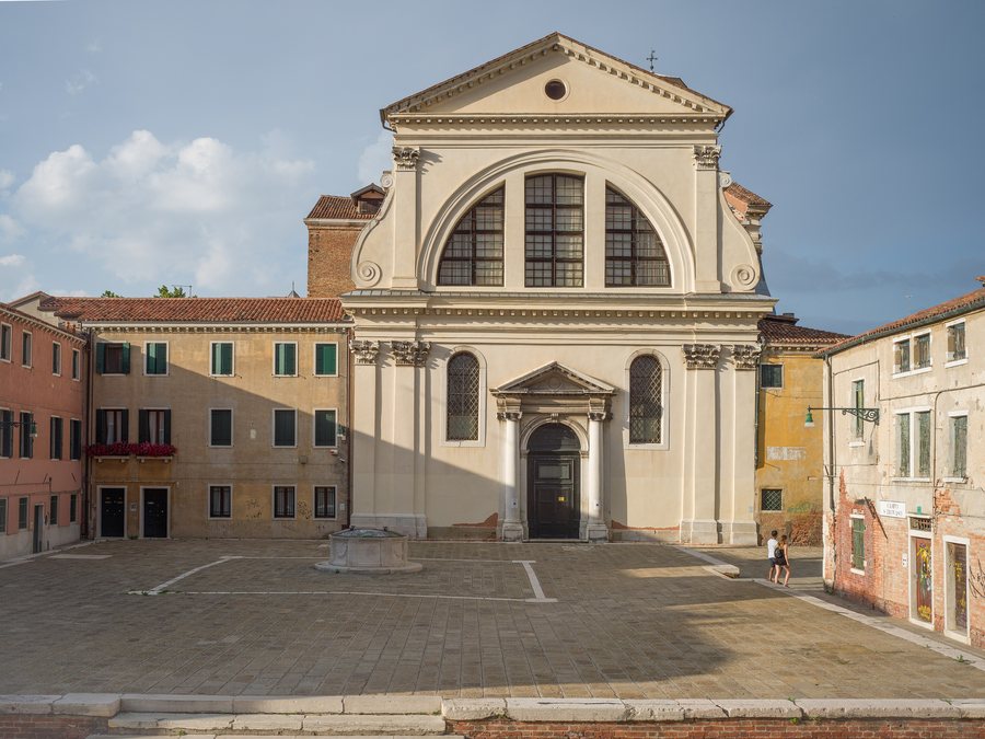 File:Chiesa di San Trovaso a Venezia facciata sud.jpg