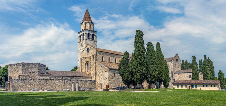 File:Aquileia - Basilica di Santa Maria Assunta in Cielo e Santi Ermagora e Fortunato - 2025-09-06 22-58-45 001.jpg