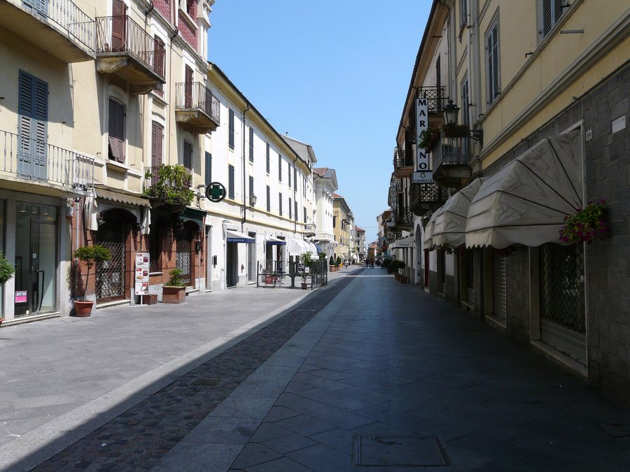 File:Valenza-corso Mazzini.jpg