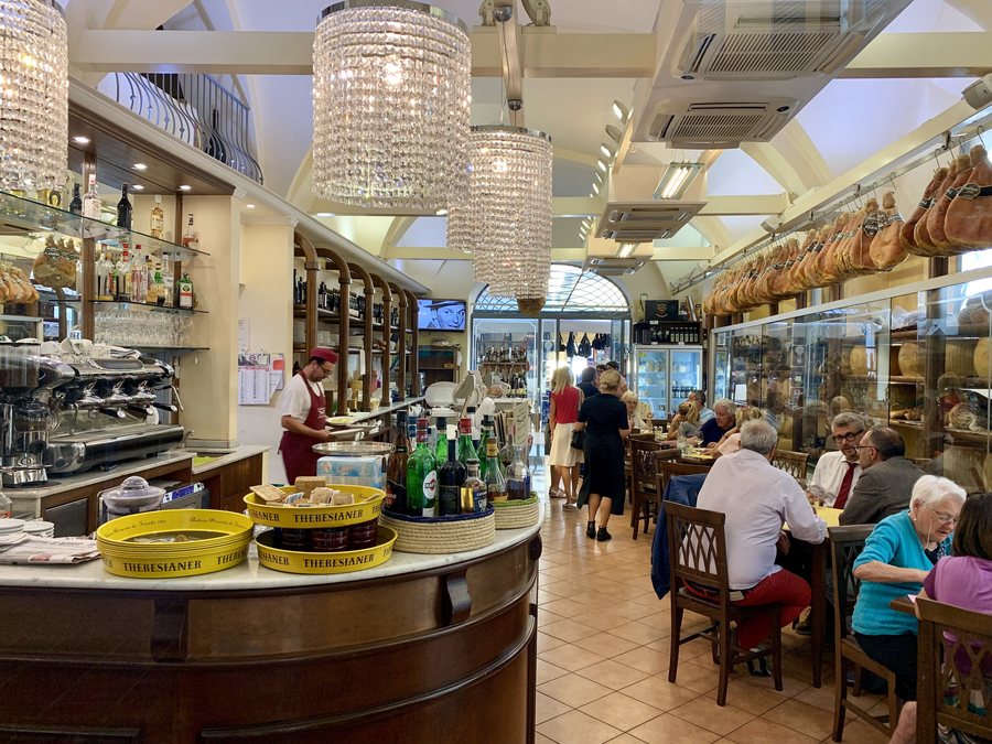 File:Reggio nell'Emilia, Italy, 2019, 05.jpg