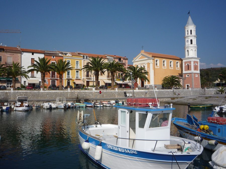 File:Port of Scario.jpg