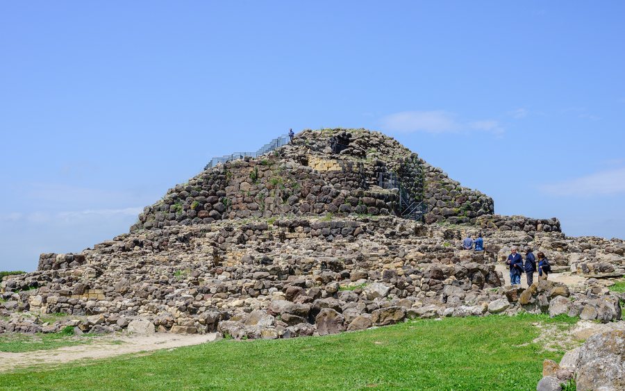 File:Nuraghe Su Nuraxi - Barumini - Sardinia - Italy - 05.jpg