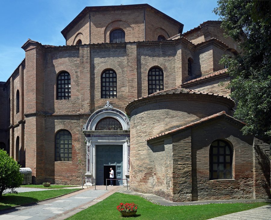 File:Basilica of San Vitale. Ravenna, Italy.jpg