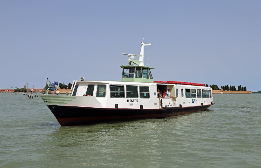 File:Venezia MV Mestre R02.jpg