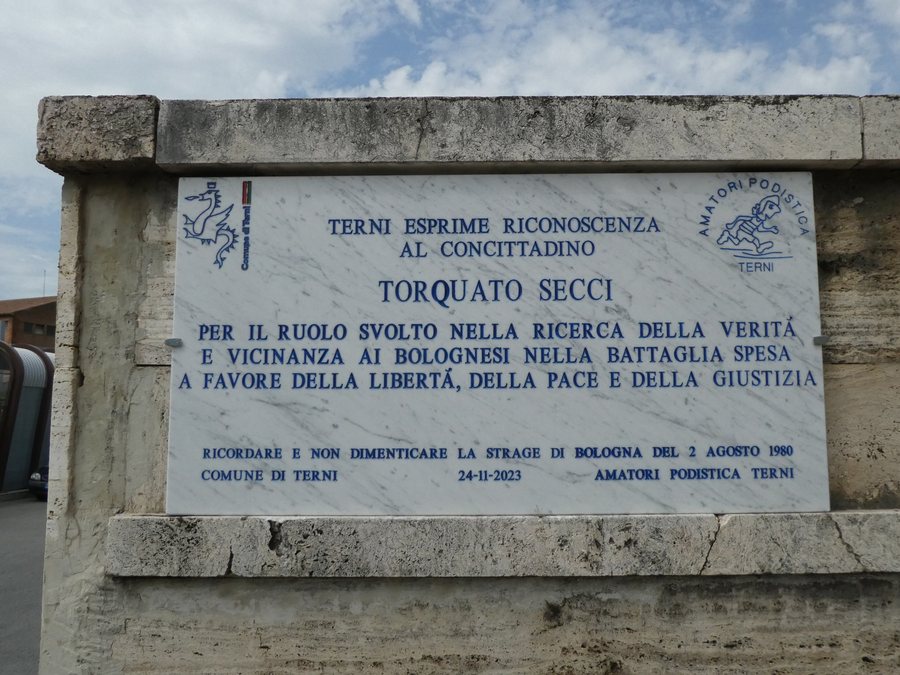 File:Terni - Targa Torquato Secci.jpg