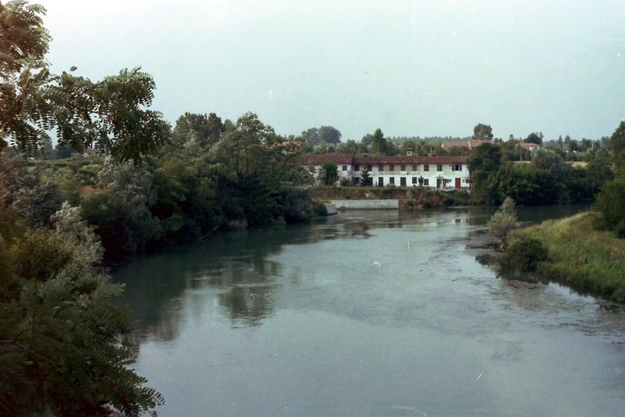 File:Santa Cristina dal Lago di Quinto.jpg