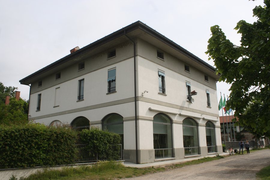 File:Ex dogana austroungarica di Lonate Pozzolo presso Tornavento 01.jpg