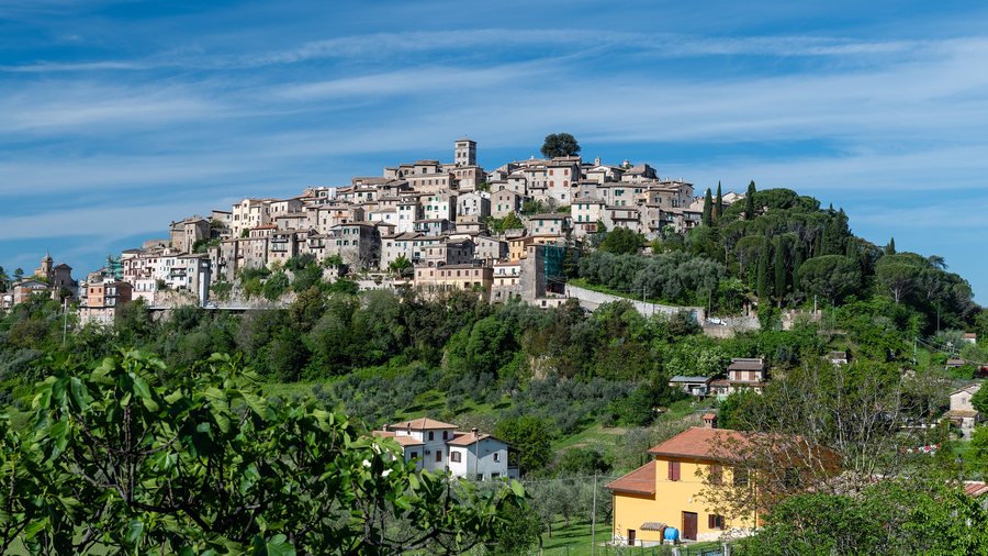 File:Casperia, Latium, Italy.jpg