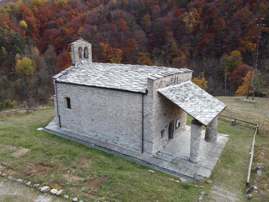File:Cappella San Salvatore Macra 2.jpg