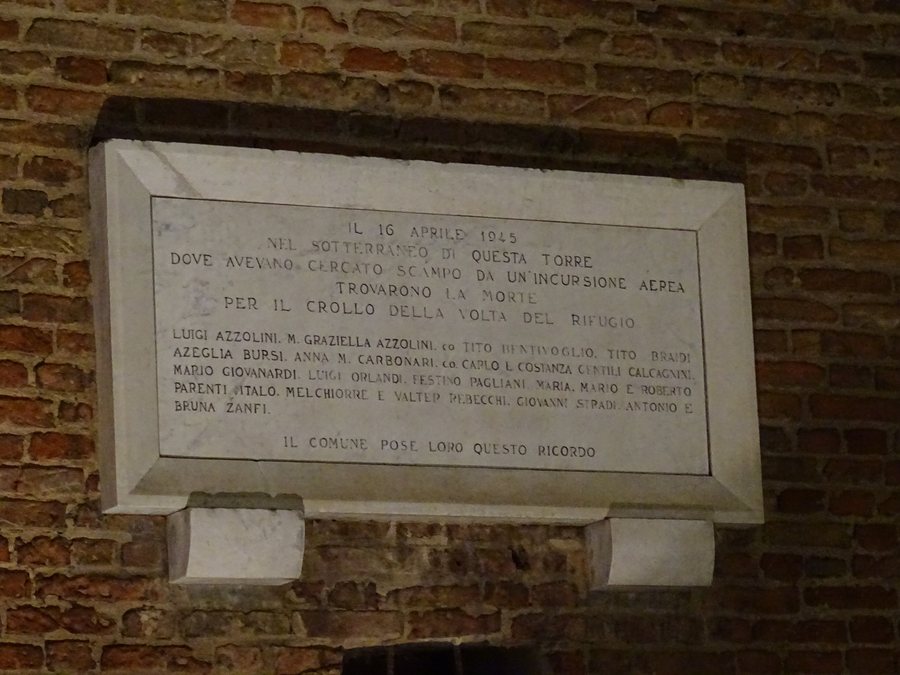 File:Castello di Formigine - Targa.jpg