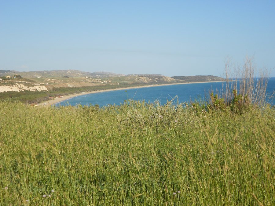 File:Panoramica di siculiana.JPG