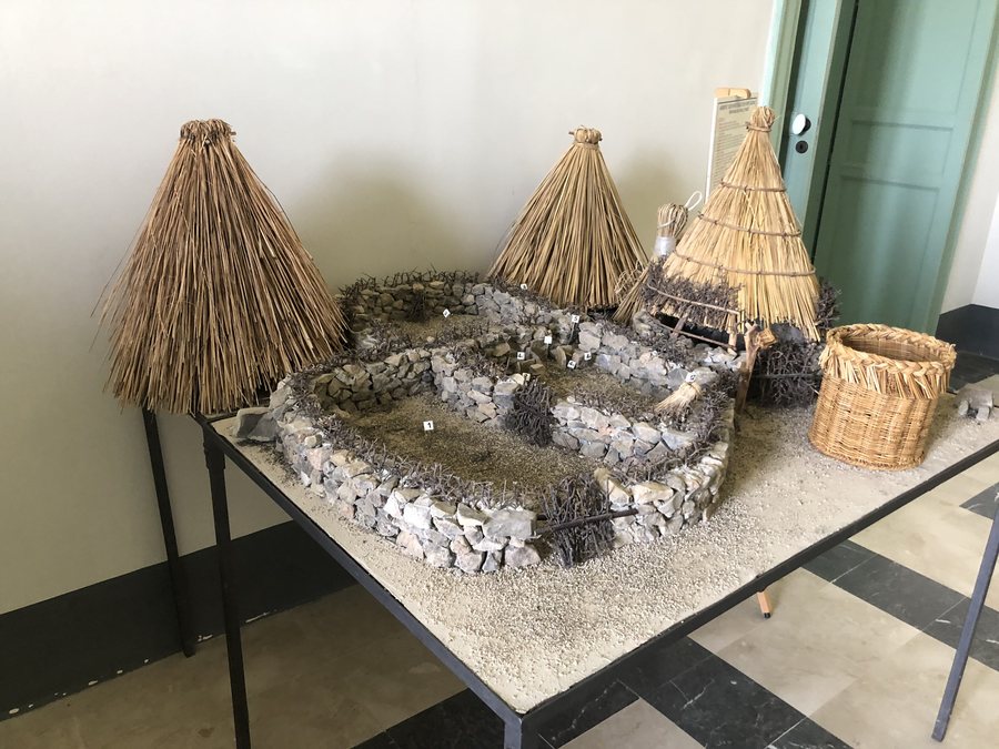 File:Interni della Real Casina di Caccia di Ficuzza 02.jpg