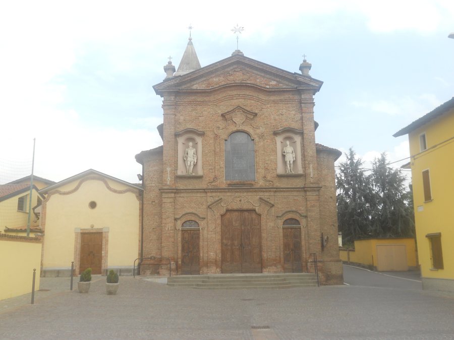 File:Credera Rubbiano (CR) - frazione Rovereto - chiesa dei Santi Faustino e Giovita - facciata - 01.jpg