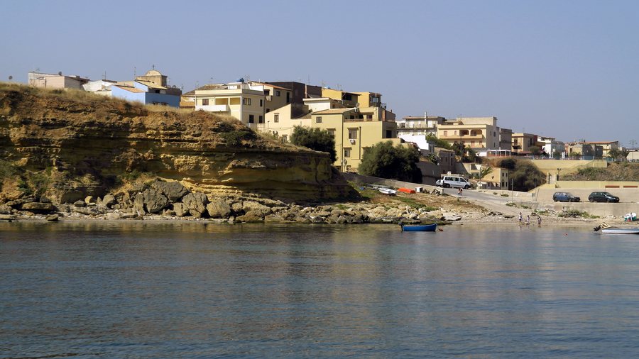 File:Trappeto porto.jpg