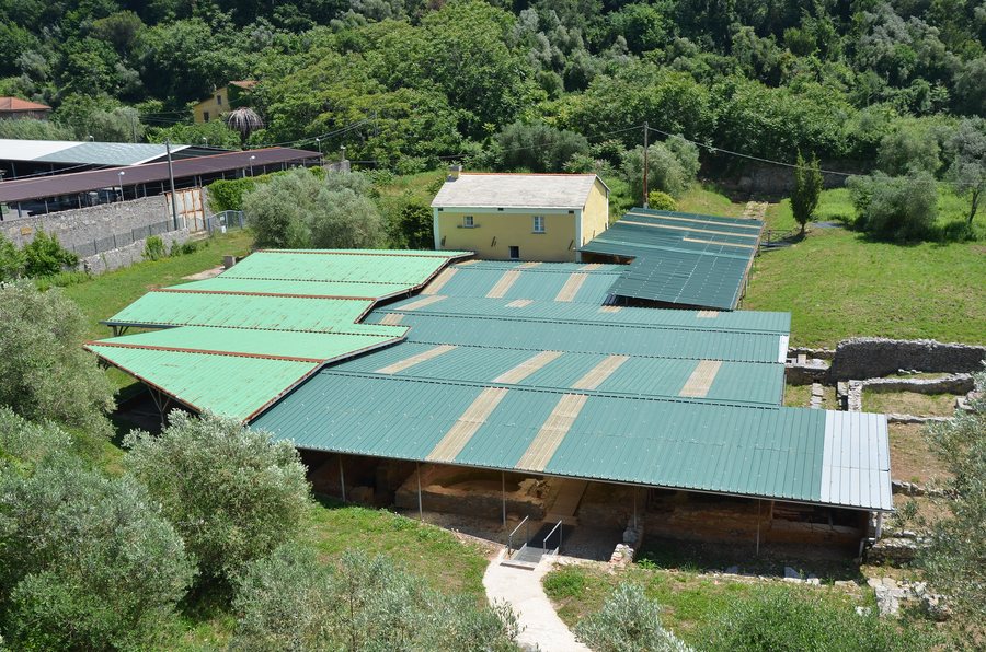 File:Scavi Villa romana del Varignano Le Grazie Portovenere (SP).jpg