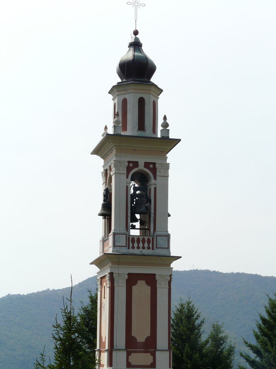 File:Vescina (Avegno)-chiesa san lorenzo-campanile.jpg