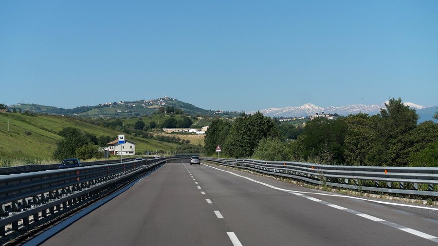 File:Notaresco, Province of Teramo, Italy - panoramio - trolvag.jpg