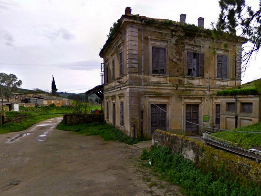 File:Stazione di Santa Ninfa.jpg