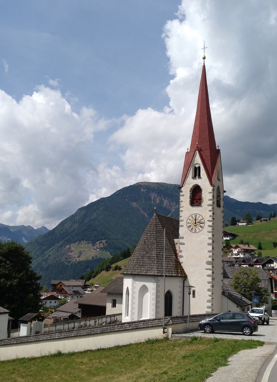File:Ahornach, Sand in Taufers, South Tyrol, Italy.jpg